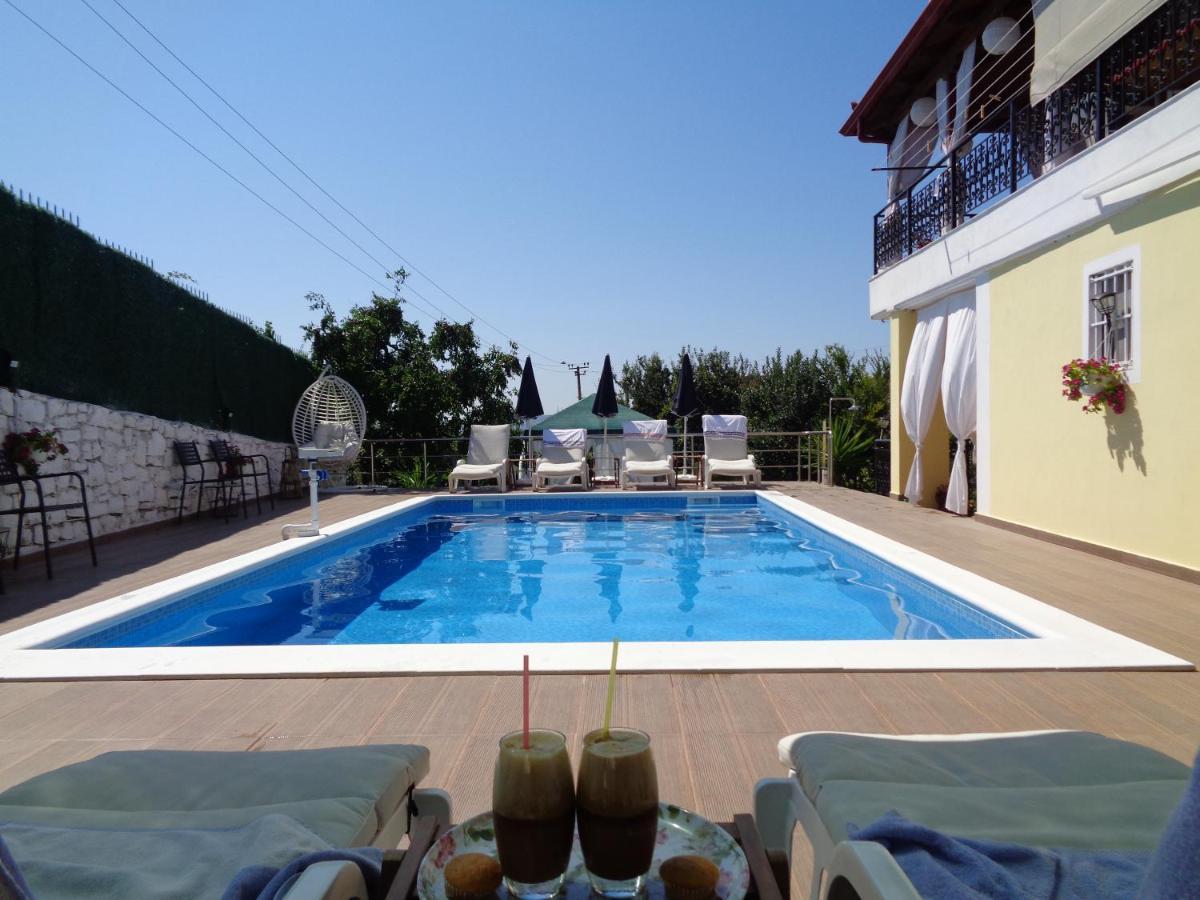 Villa Cato Sarandë Exterior foto