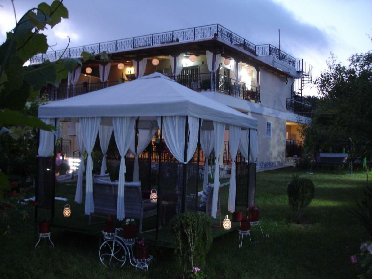 Villa Cato Sarandë Exterior foto